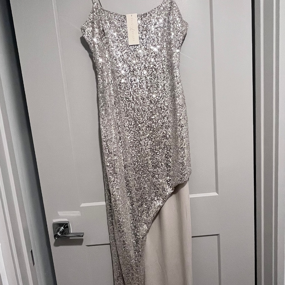 Sparkle and Shine THIRTHY/ THIRTHY LA Sequin Silver Dress